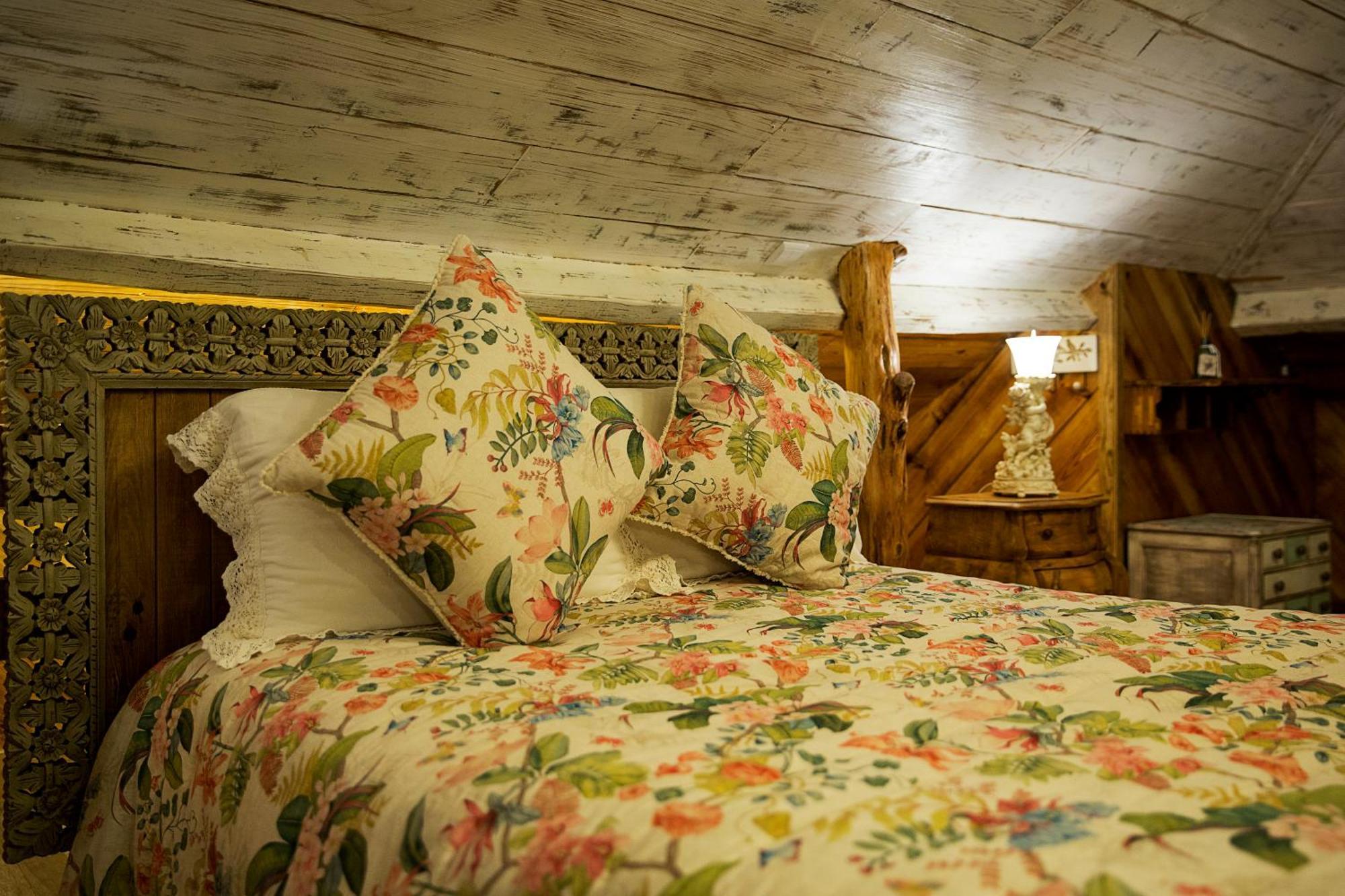 Ninho Saloio Bed & Breakfast Venda do Pinheiro Bagian luar foto