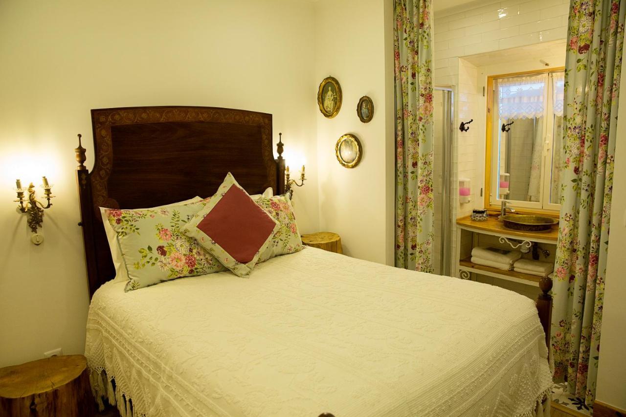 Ninho Saloio Bed & Breakfast Venda do Pinheiro Bagian luar foto